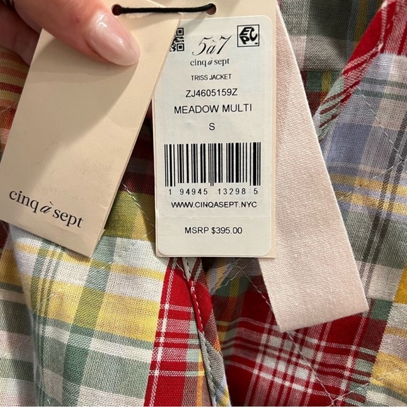 Cinq à Sept - Triss Quilted Organic Cotton Wrap Jacket in Meadow Multi - Picture 2 of 5